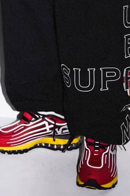 Supreme x Nike Air Max 2001 Ecstasy Plus SP (Sz 10.50) (University Red)